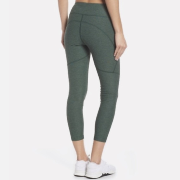 Outdoor Voices 3/4 Warmup Leggings Hunter Green XL Z - Picture 2 of 8